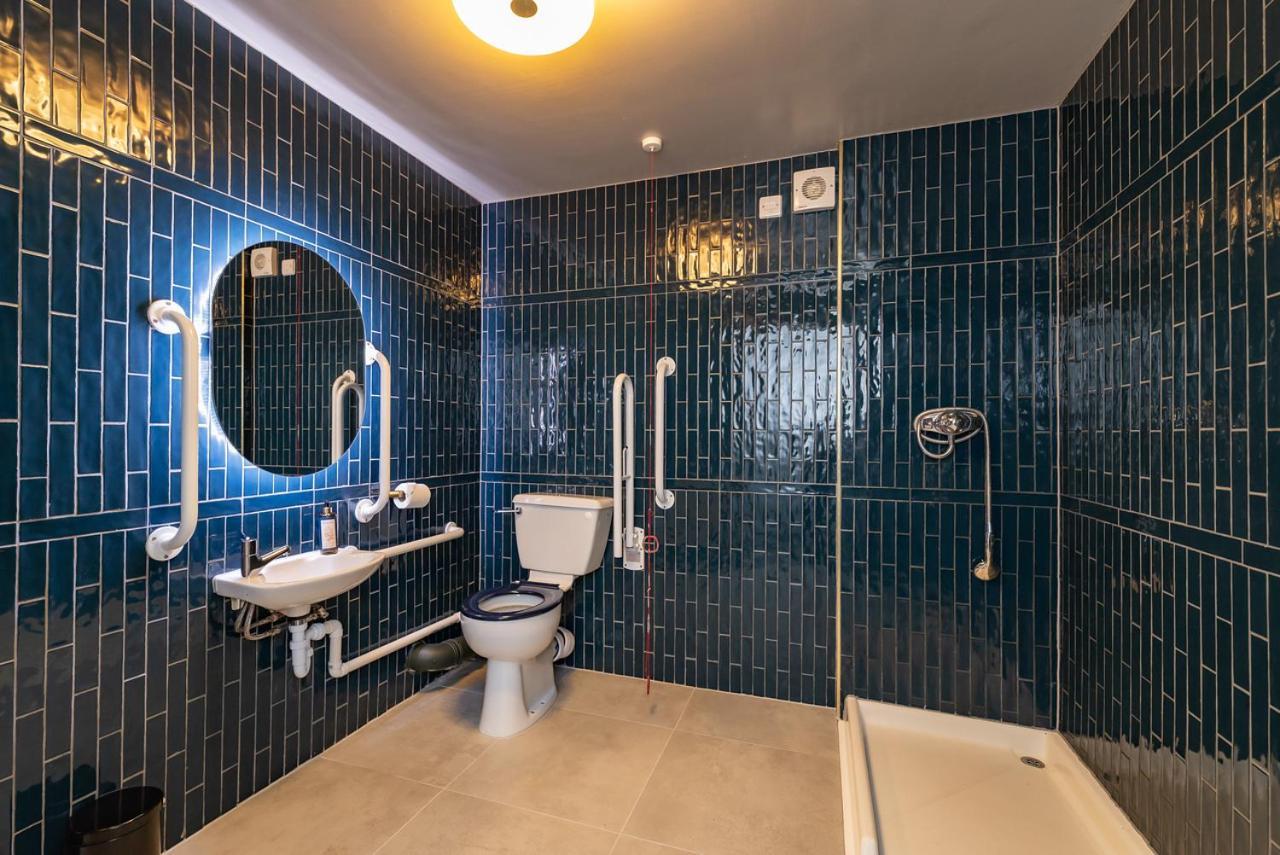 Loch Fyne Hotel&Restaurant Poole Canford Cliffs Extérieur photo