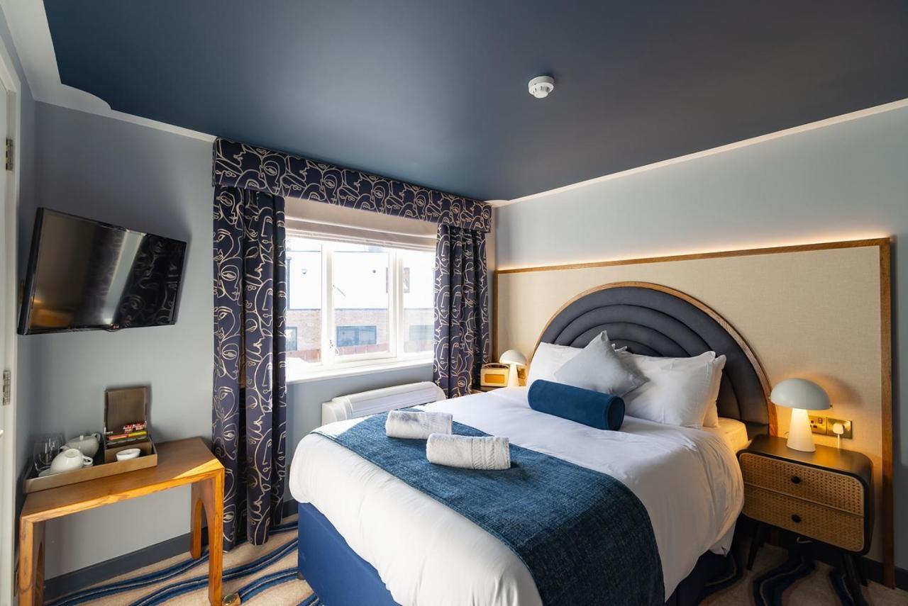 Loch Fyne Hotel&Restaurant Poole Canford Cliffs Extérieur photo